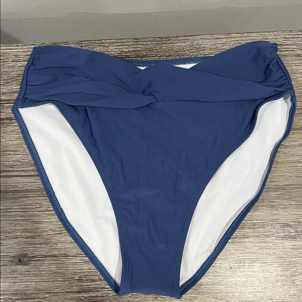 Blue Bikini Set - Picture 4 of 6
